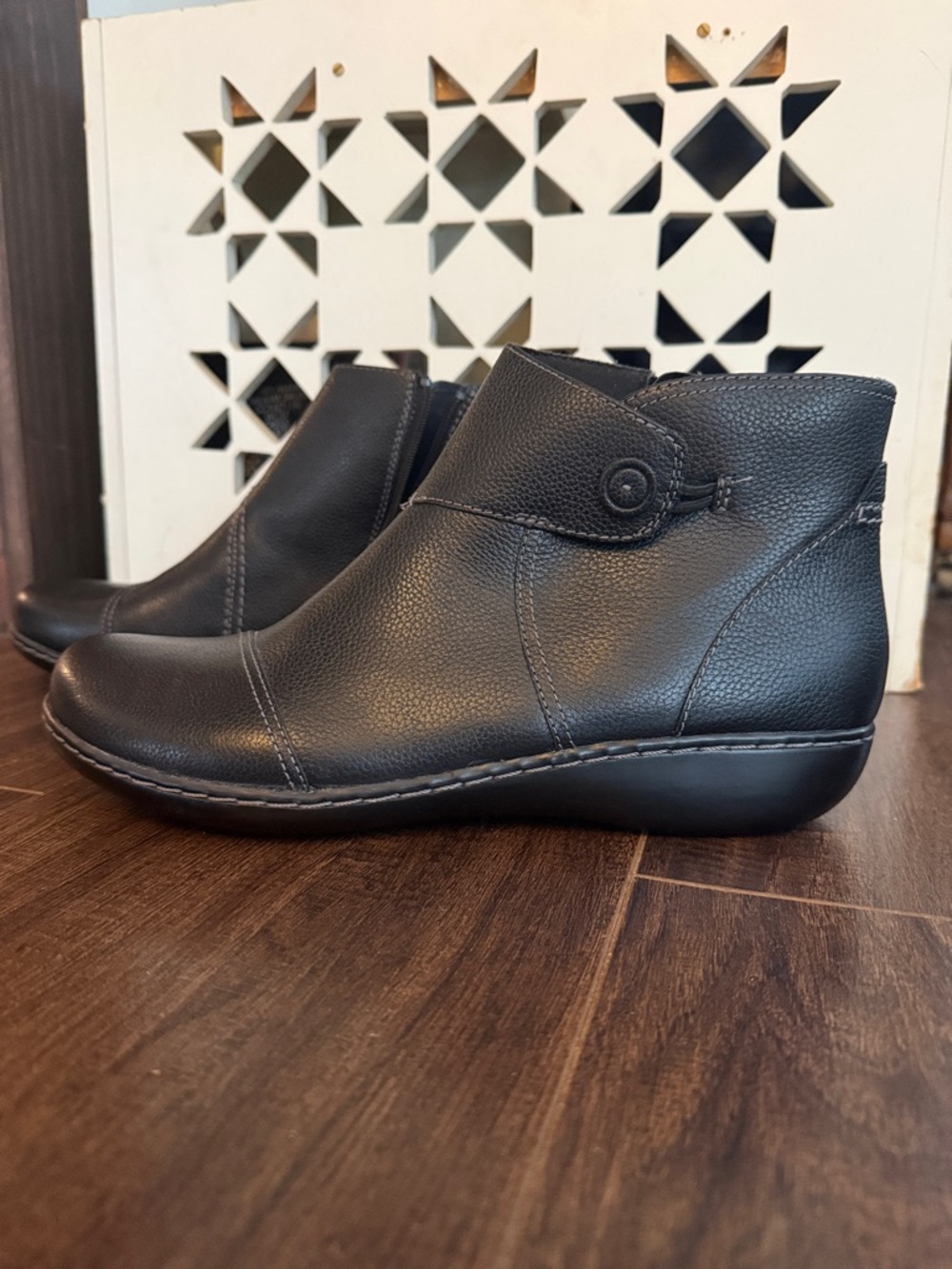 Clark Ashland Holly Booties